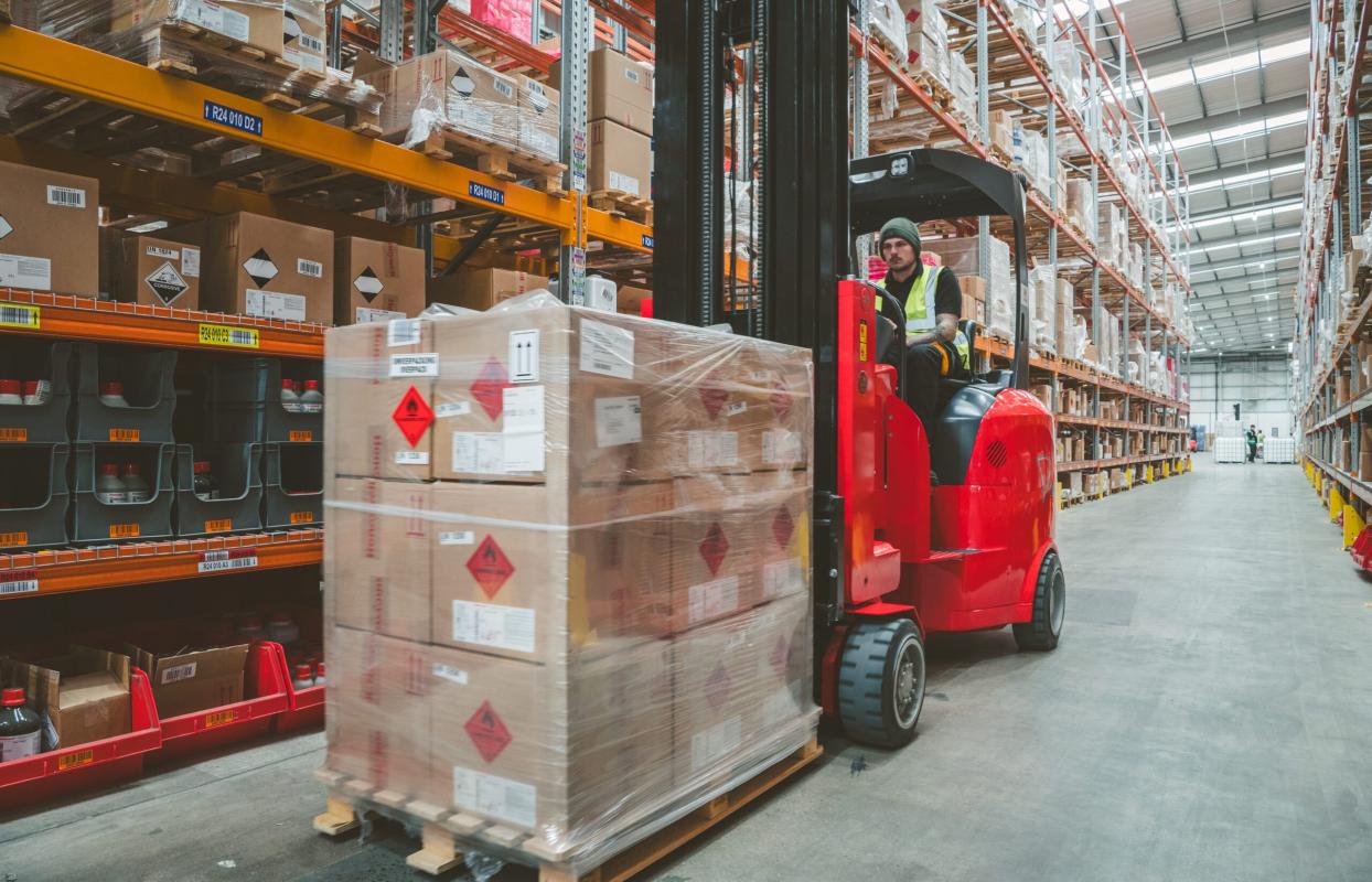 🏢 Green Warehousing Blog Post 📚